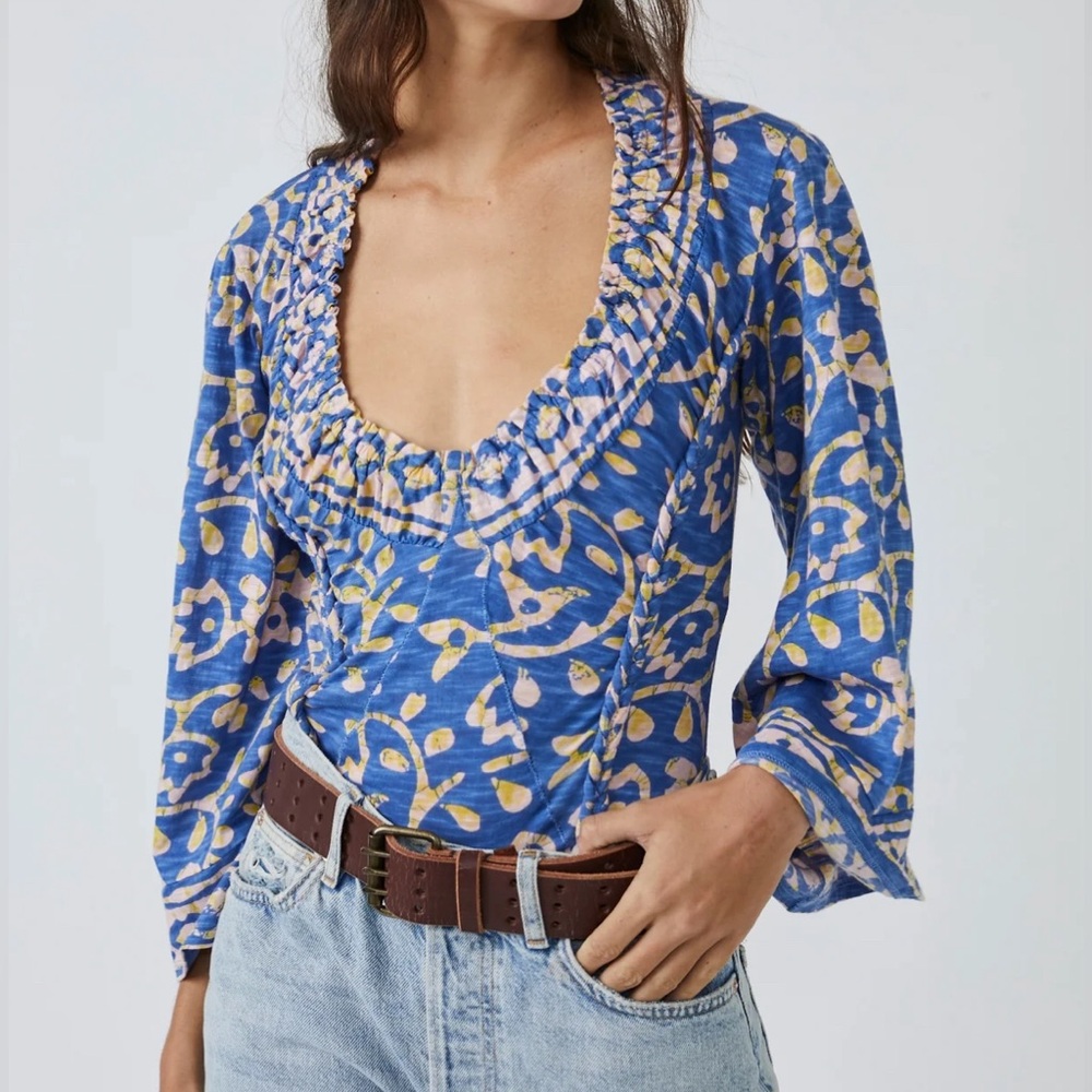 NWT Free People On The Block Top Printed Bell Sleeve Blouse *with flaw